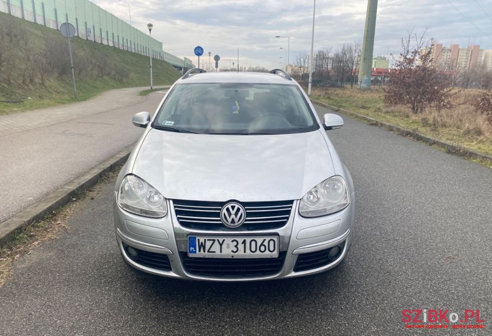 2008' Volkswagen Golf photo #1