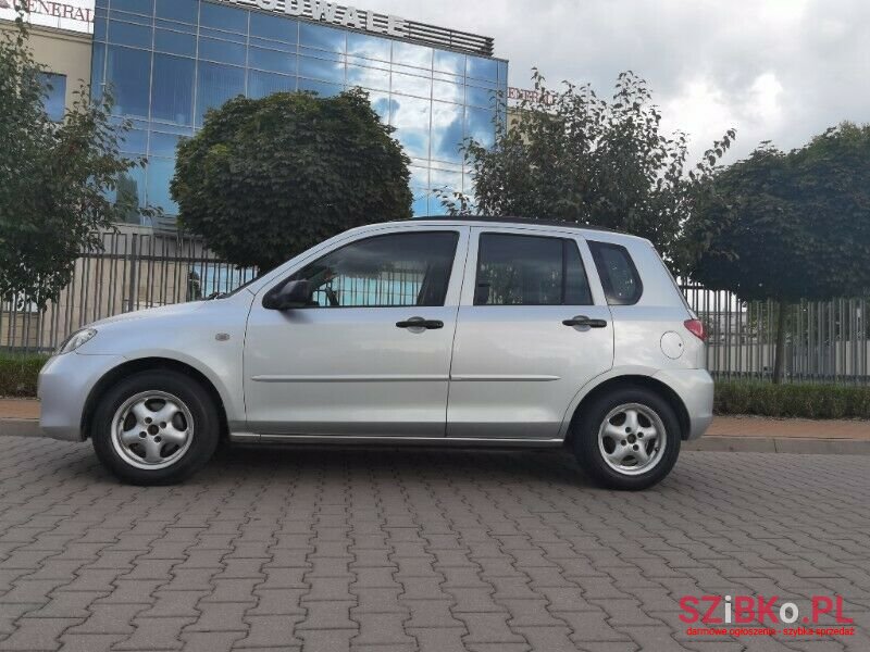 2003' Mazda 2 photo #4