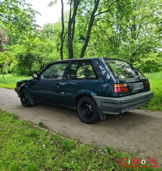 1989' Nissan Sunny photo #4