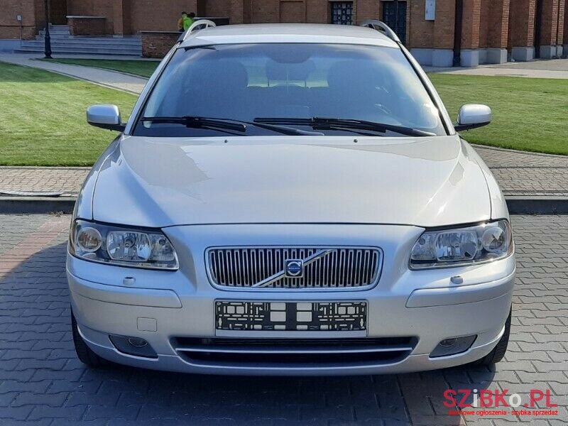 2007' Volvo V70 photo #2