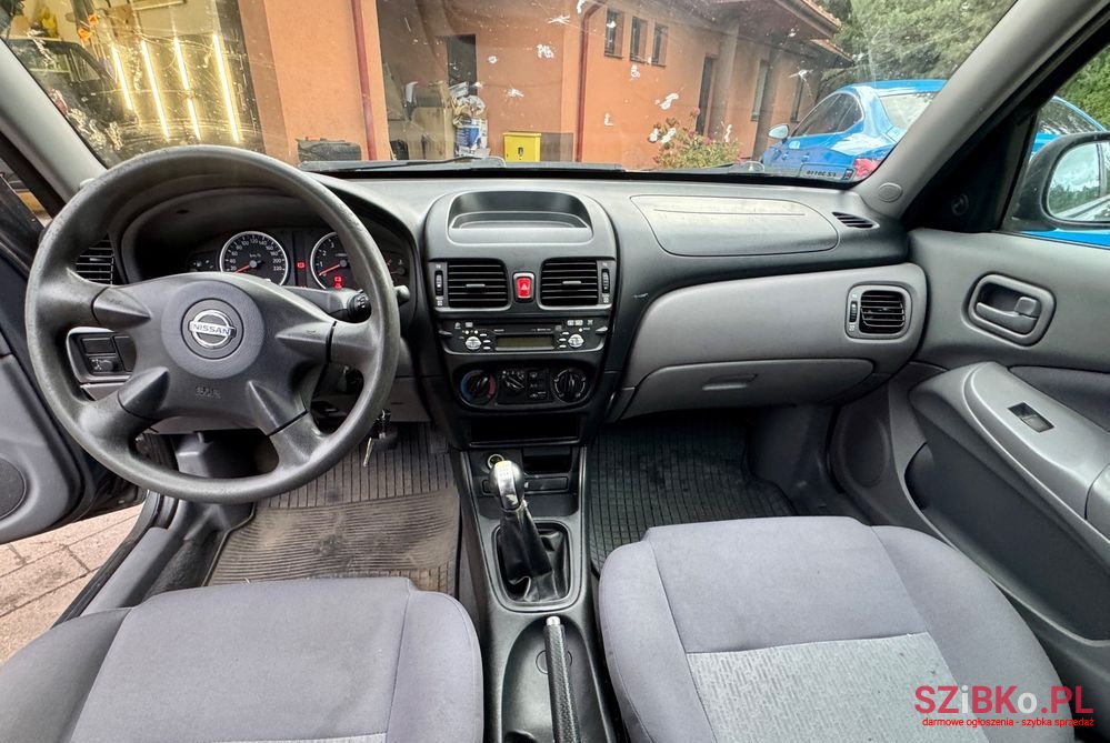 2003' Nissan Almera 1.5 Visia photo #6