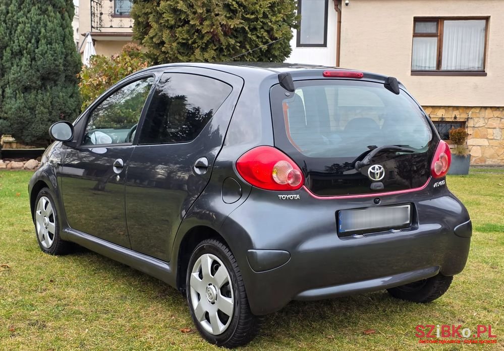 2006' Toyota Aygo 1.0 Vvt-I Premium photo #6