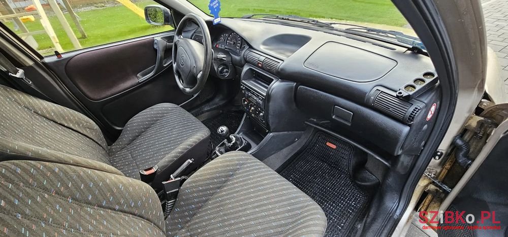 1999' Opel Astra 1.4 Base photo #4