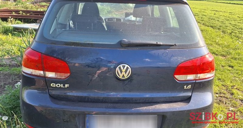 2009' Volkswagen Golf photo #6