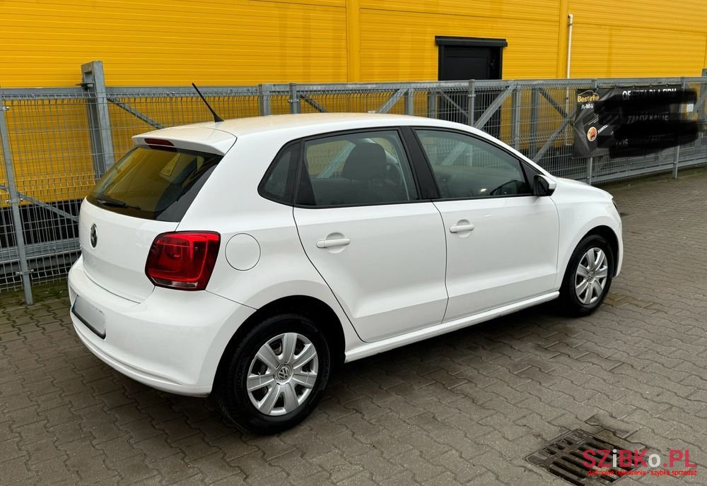 2012' Volkswagen Polo photo #4