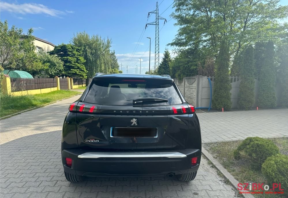 2023' Peugeot 2008 photo #4