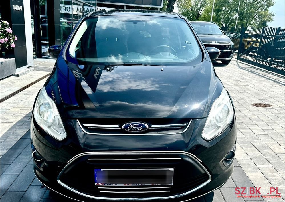 2012' Ford C-MAX photo #2
