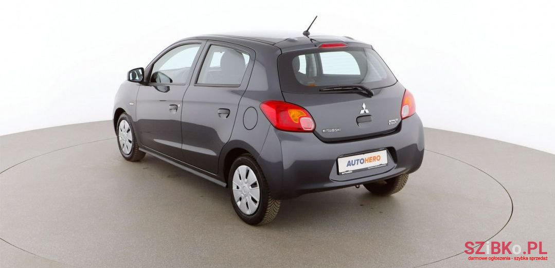 2015' Mitsubishi Space Star photo #2