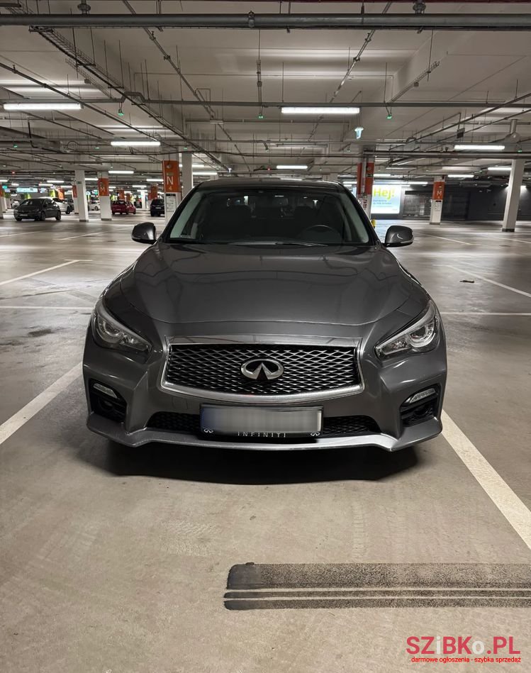 2017' Infiniti Q50 photo #3