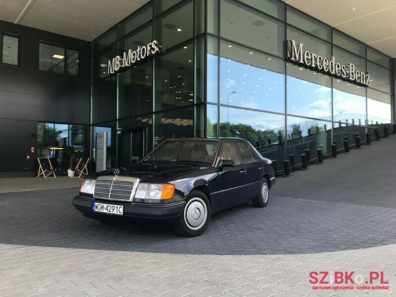 1991' Mercedes-Benz W124 photo #1