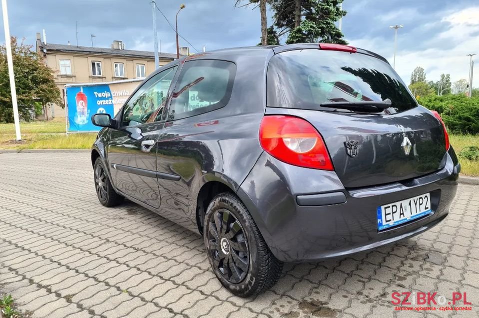 2007' Renault Clio photo #3