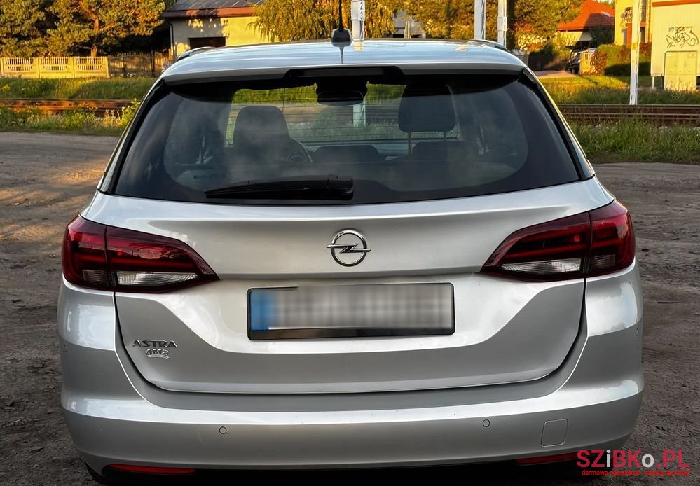 2019' Opel Astra photo #5