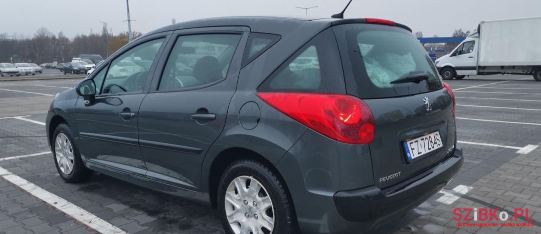 2010' Peugeot 207 photo #3