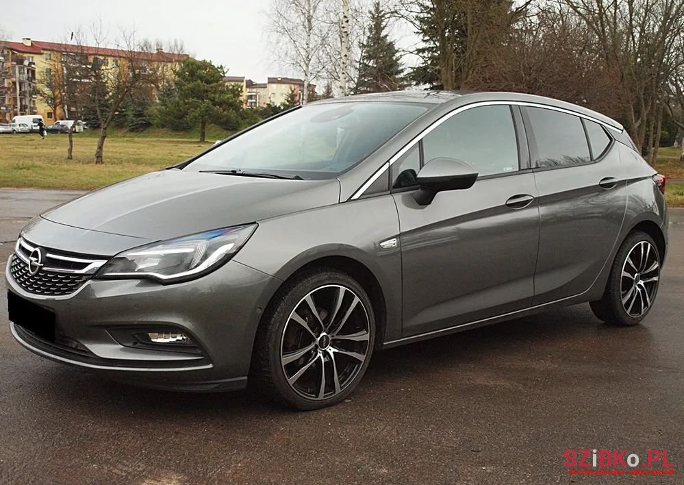 2017' Opel Astra 1.4 Turbo Edition photo #2