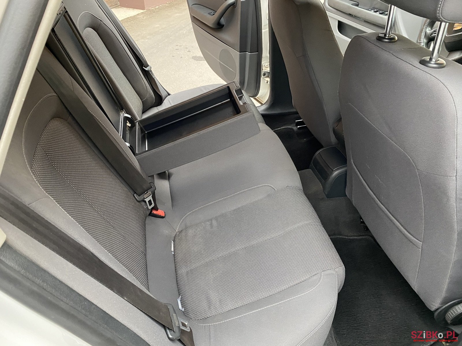 2010' SEAT Exeo photo #2