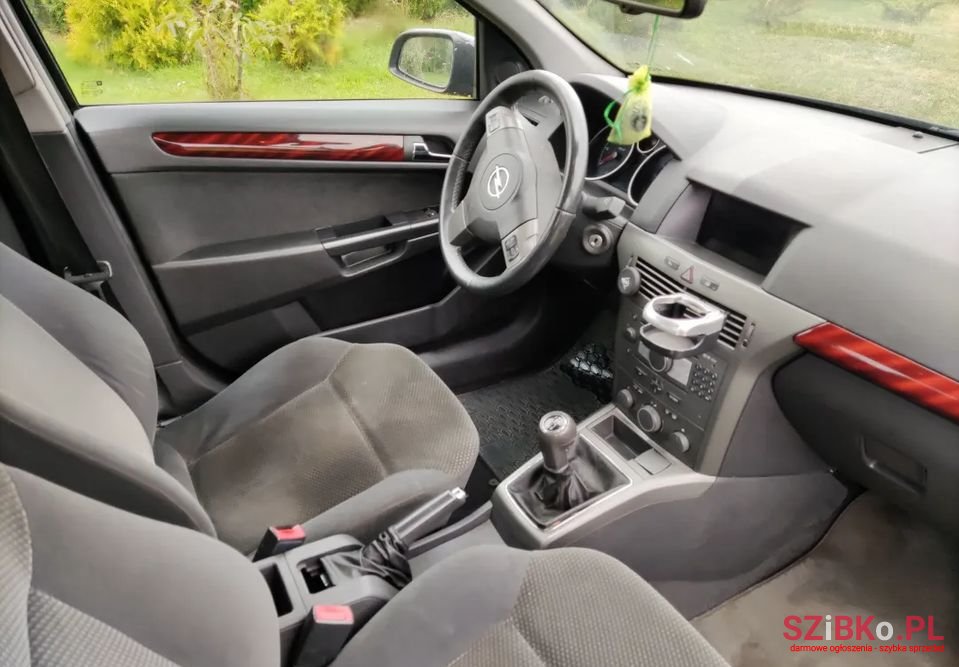 2005' Opel Astra photo #5
