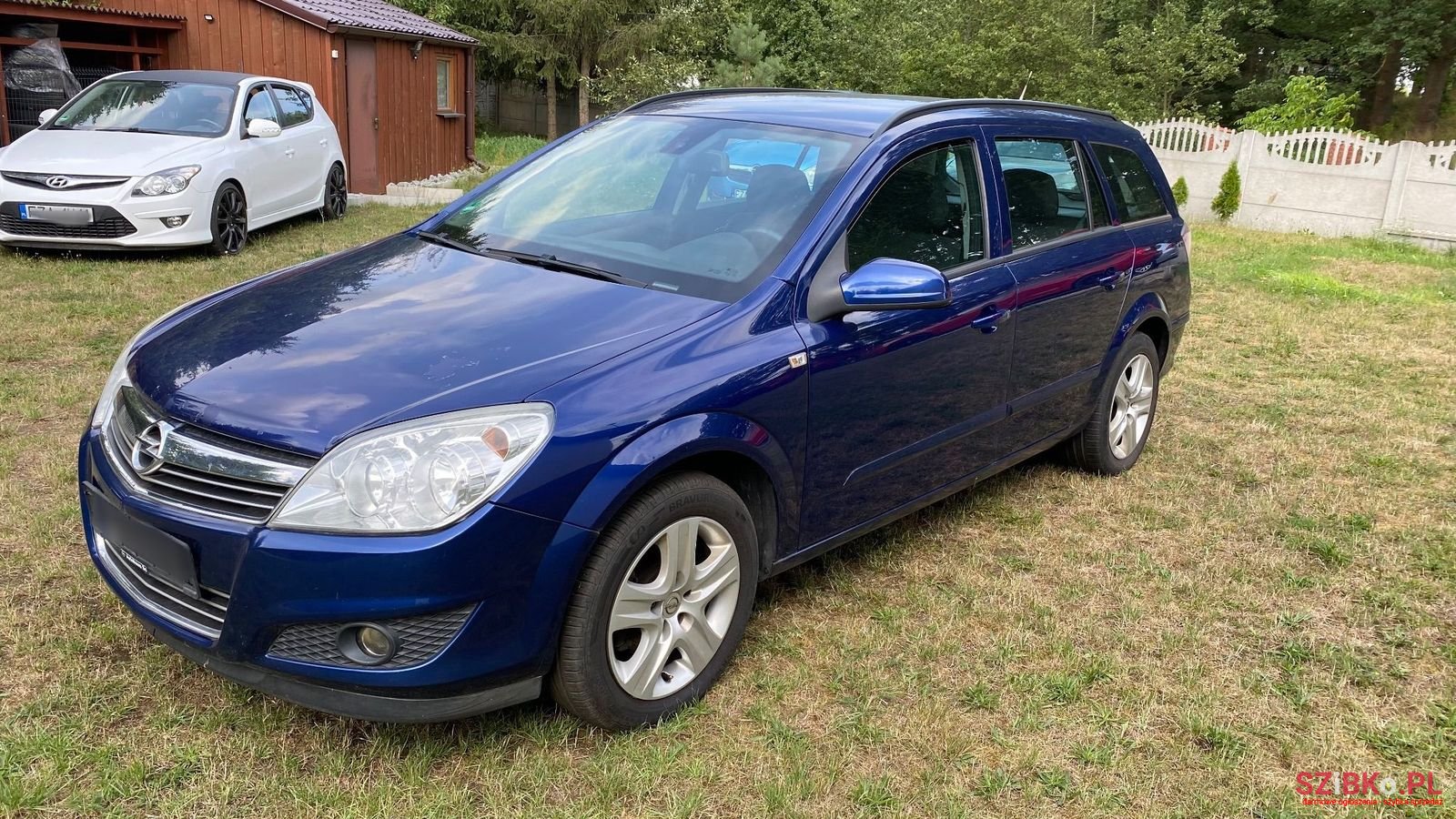 2009' Opel Astra photo #1