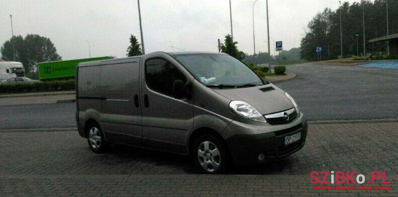 2010' Opel Vivaro photo #1
