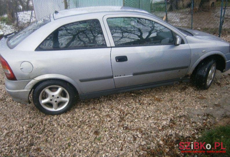 2001' Opel Astra photo #1