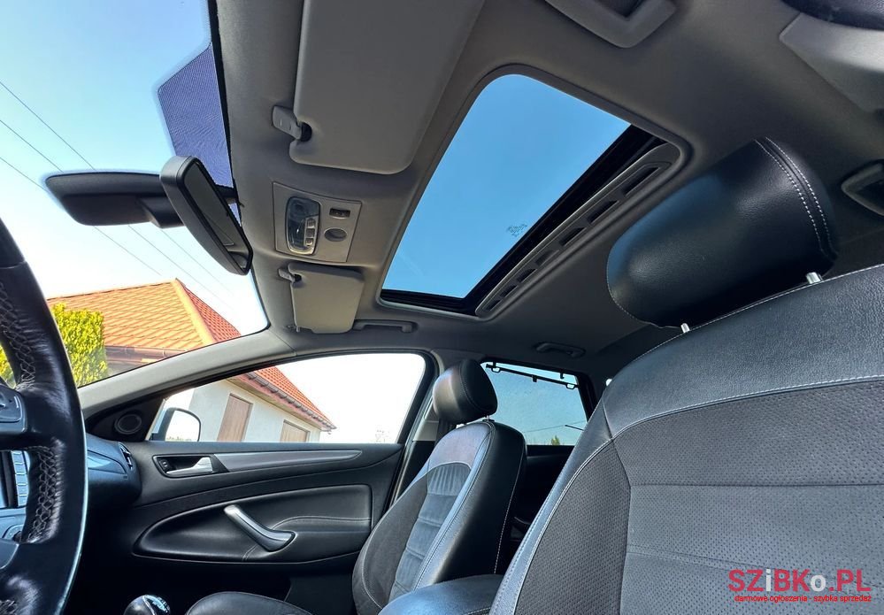 2014' Ford Mondeo photo #5