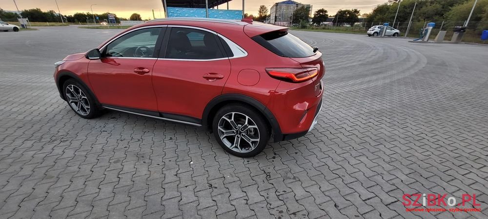 2022' Kia XCeed photo #3