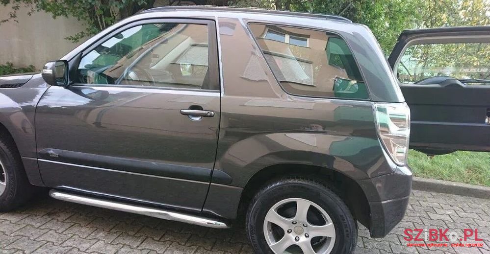 2009' Suzuki Grand Vitara 1.6 photo #4