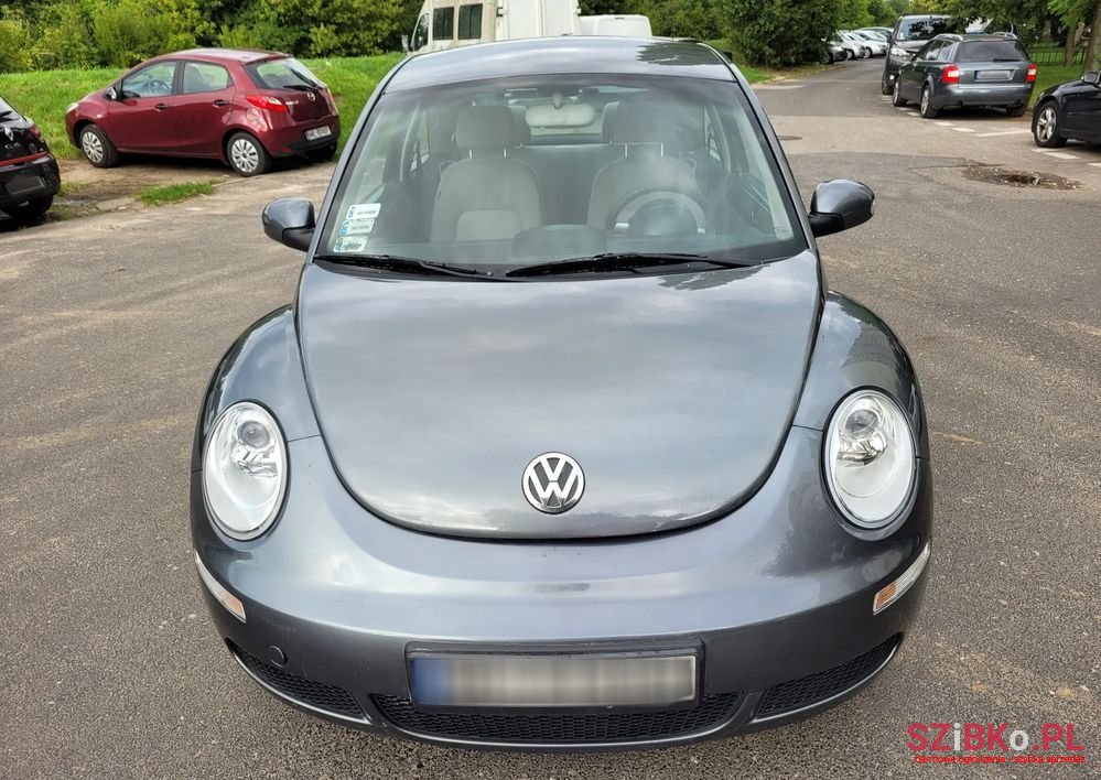 2006' Volkswagen New Beetle 1.4 photo #5