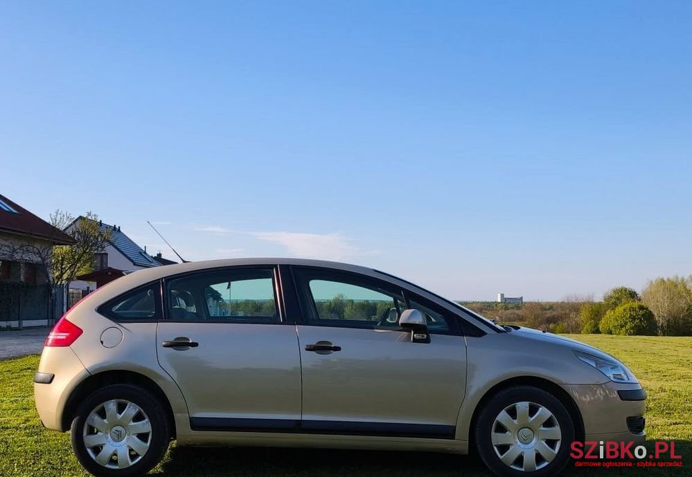 2007' Citroen C4 photo #2