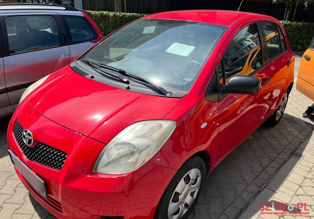 2007' Toyota Yaris 1.3 Luna A/C photo #1