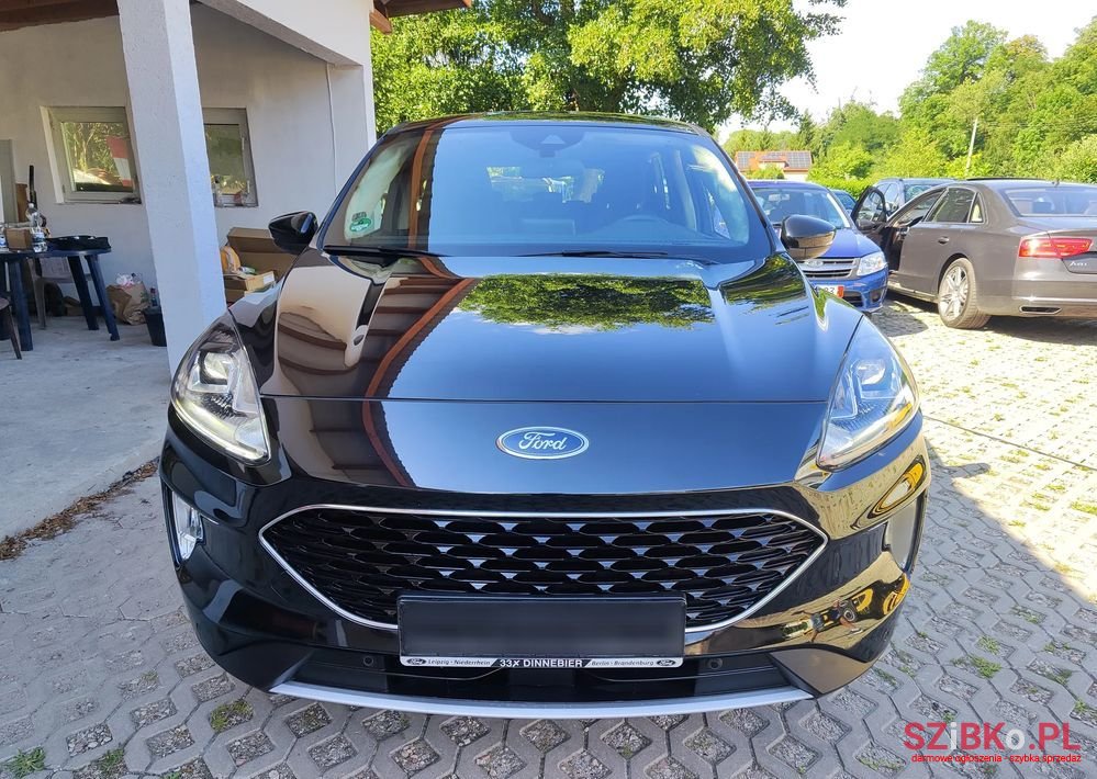 2021' Ford Kuga photo #2