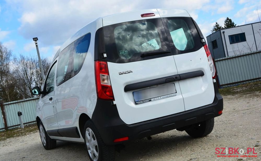 2018' Dacia Dokker 1.6 Sce Laureate photo #5