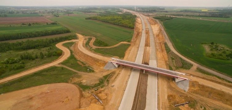 Autostradę A1 dokończą dwie firmy - rząd wyda niemal 400 mln zł