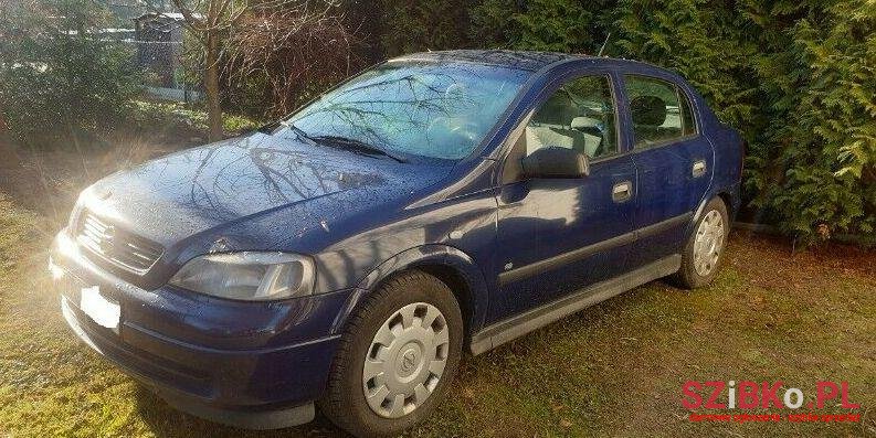 2006' Opel Astra photo #1