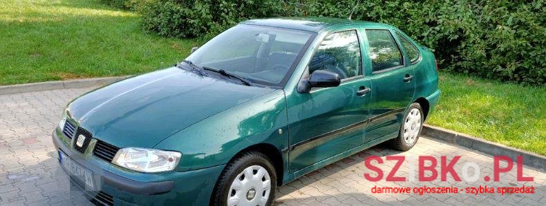 2002' SEAT Cordoba photo #1