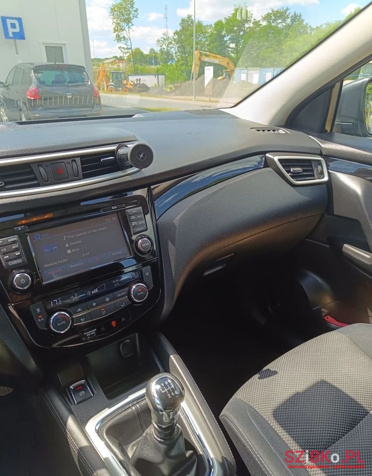 2015' Nissan Qashqai 1.5 Dci N-Tec photo #6
