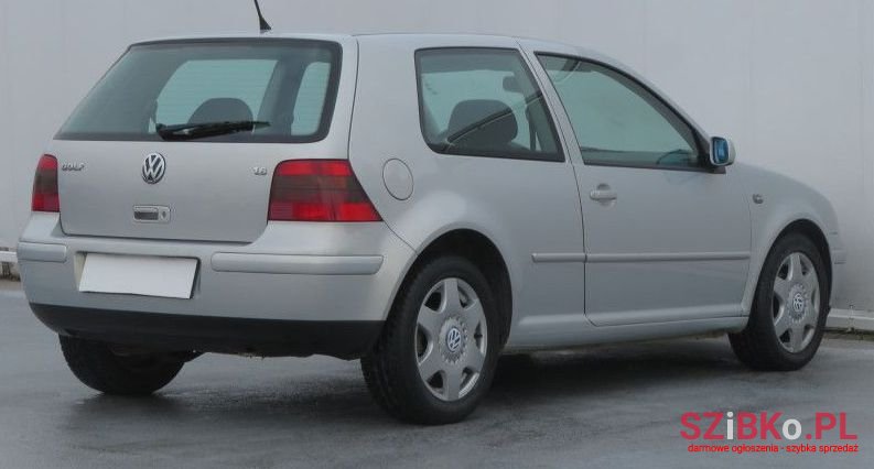 2000' Volkswagen Golf photo #4