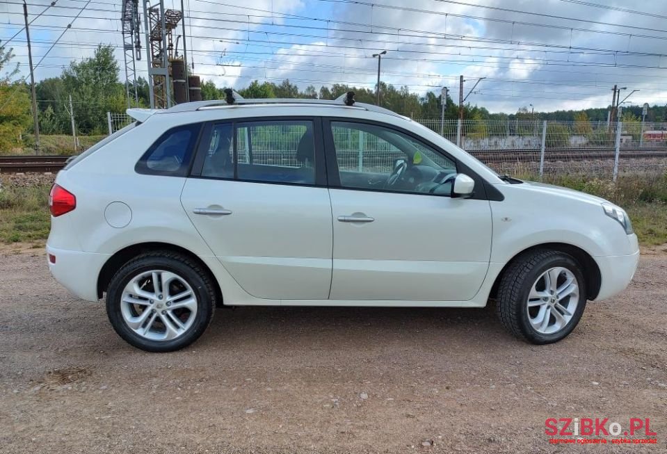 2010' Renault Koleos photo #2
