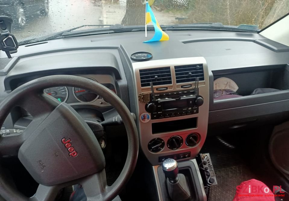 2007' Jeep Compass photo #6