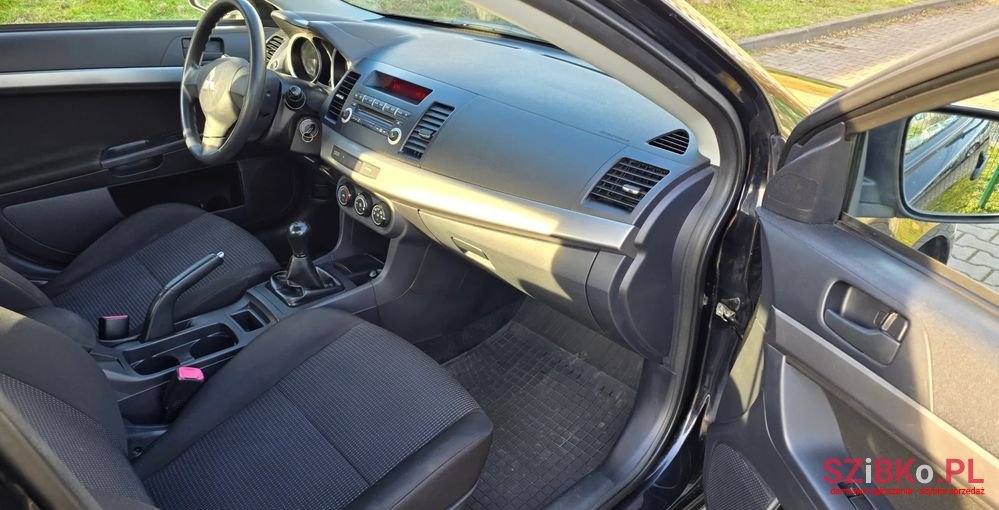 2010' Mitsubishi Lancer 1.6 Invite photo #4