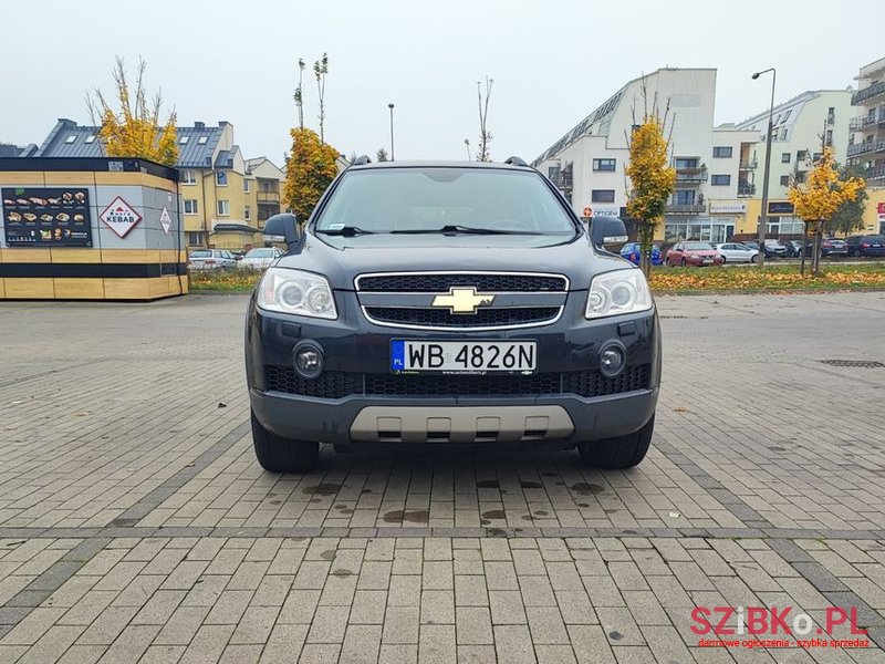 2010' Chevrolet Captiva photo #2