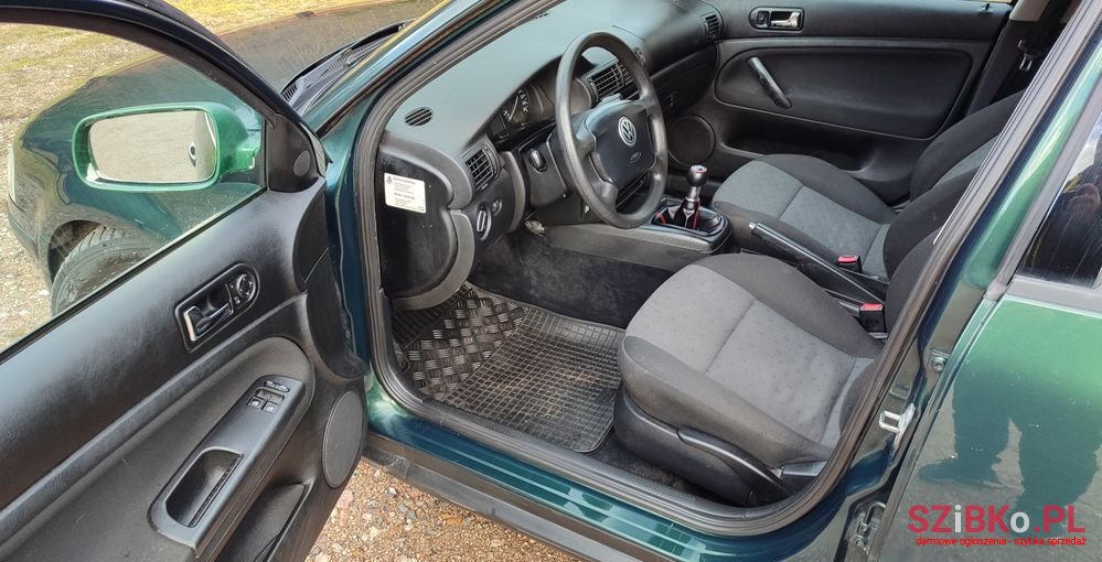 1997' Volkswagen Passat photo #5