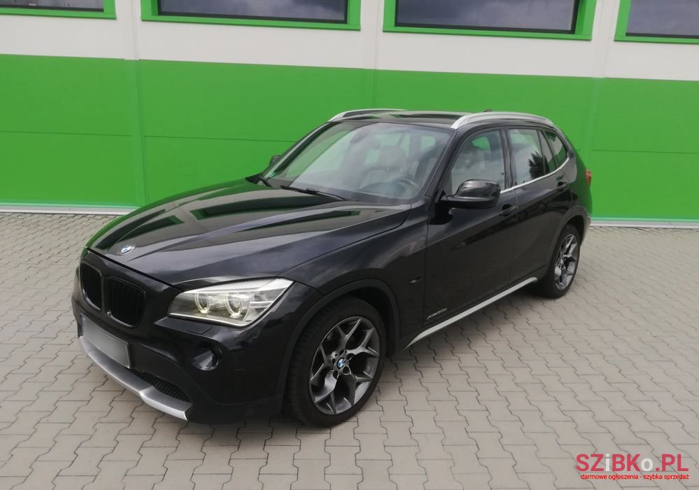 2011' BMW X1 Xdrive20D photo #1