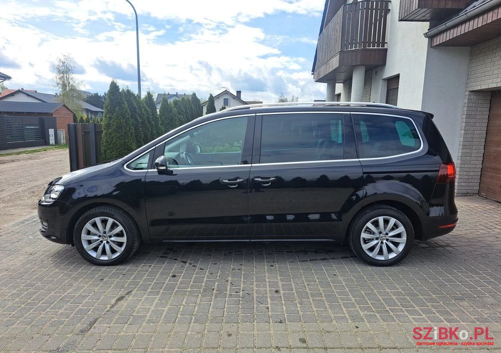 2015' Volkswagen Sharan photo #5