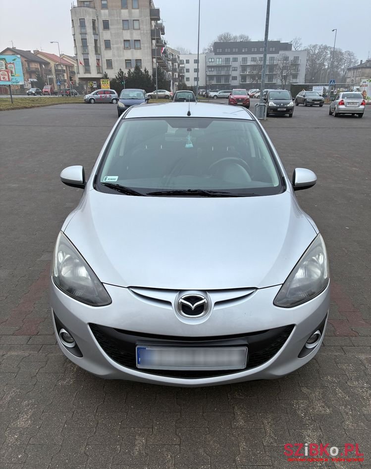 2011' Mazda 2 1.3 Mzr Active photo #6