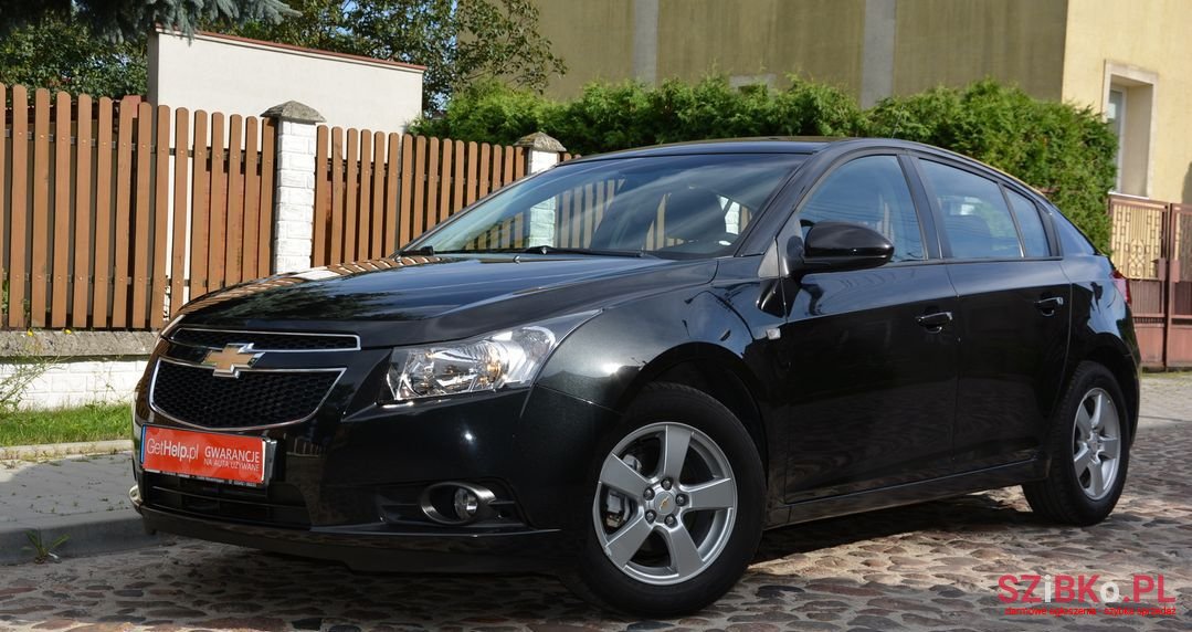 2012' Chevrolet Cruze photo #2