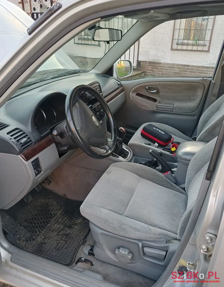 2004' Suzuki Grand Vitara photo #4