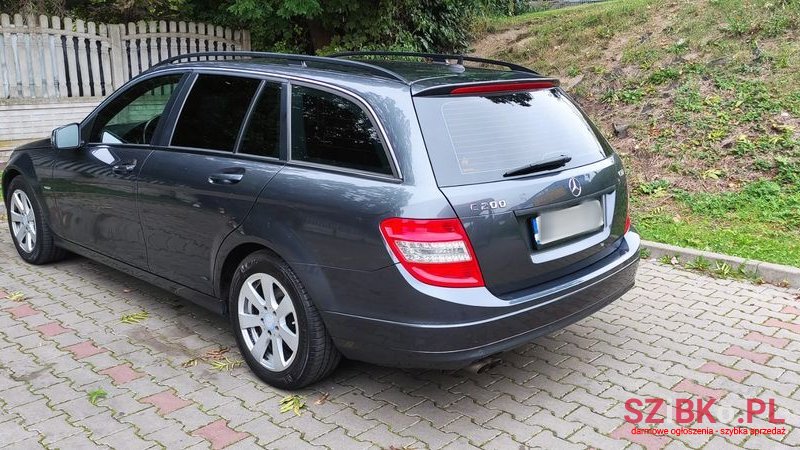 2010' Mercedes-Benz C-Class photo #3