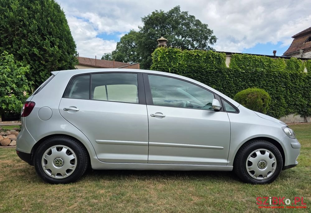 2006' Volkswagen Golf Plus 1.6 Trendline photo #4