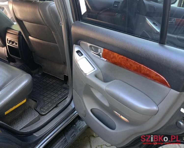 2007' Toyota Land Cruiser photo #5