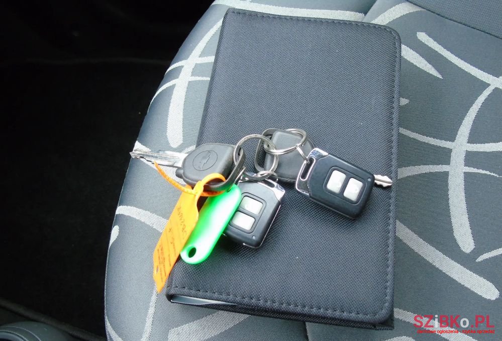 2013' Chevrolet Spark 1.0 Base photo #5